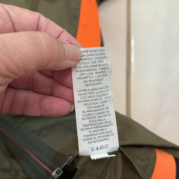 Russell Athletic Green and Black Windbreaker with Hood. Small - Picture 8 of 12